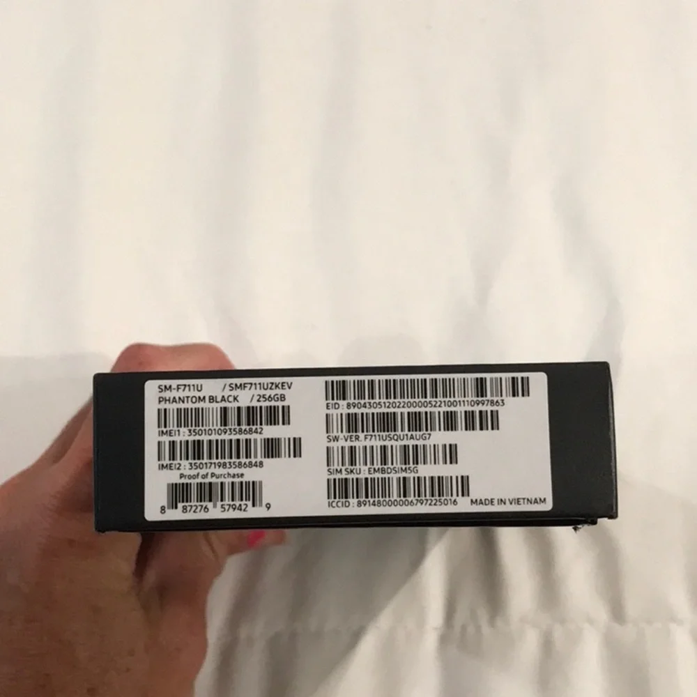 COPY - Samsung galaxy z flip3 5G